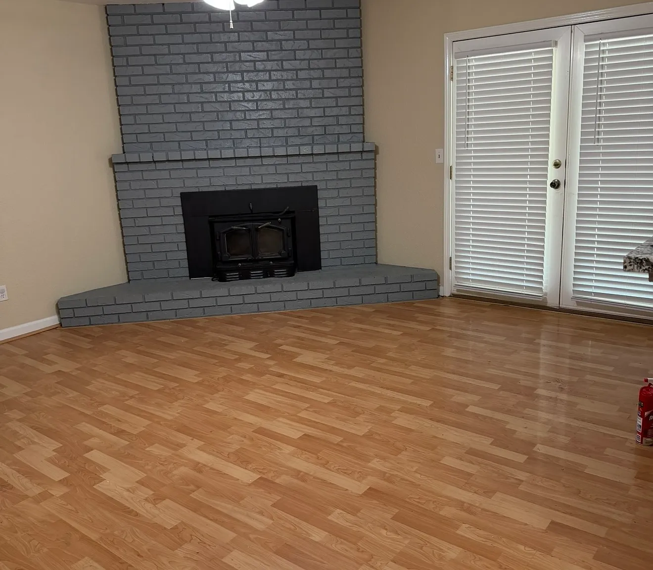 3 bed, 1428 sqft, $2,700 — Photo 2