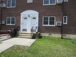58-50 251st St #198, Little Neck, NY 11362