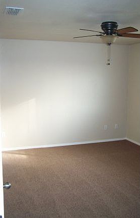 3rd image of 611 Aquamarine Dr