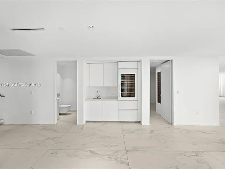 1000 Biscayne Blvd #1201 — Photo 66