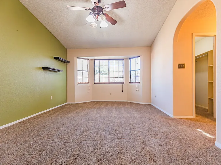 701 Venus Ave — Photo 9