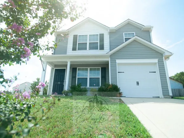 35 Michelle Ct, Lillington, NC 27546