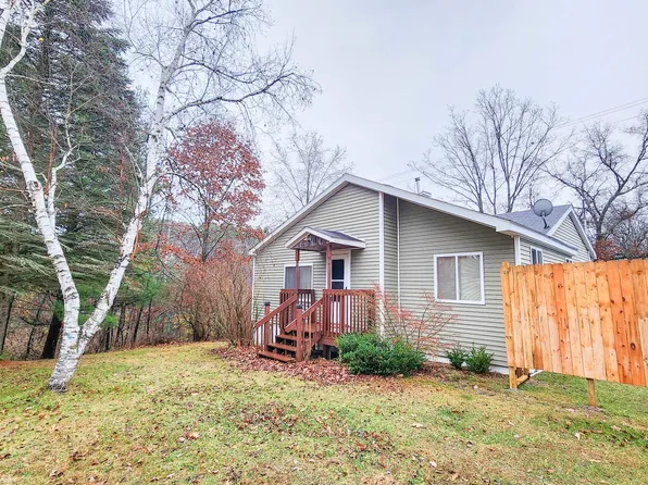 2990 E Townline Lake Rd, Harrison, MI 48625
