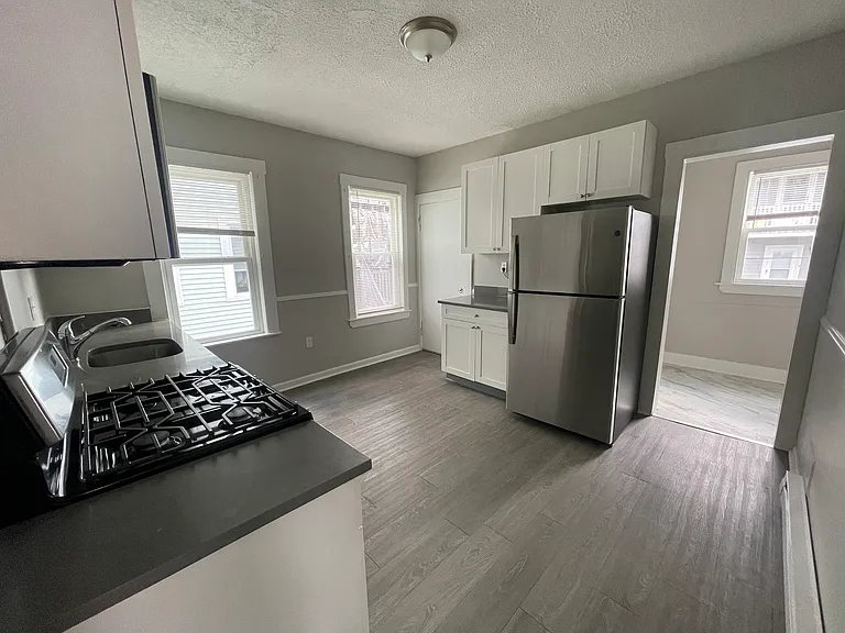 48 Mora St #2 — Photo 6