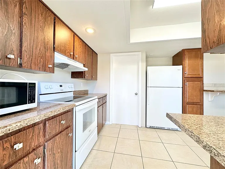 132 S Bulova Dr — Photo 9