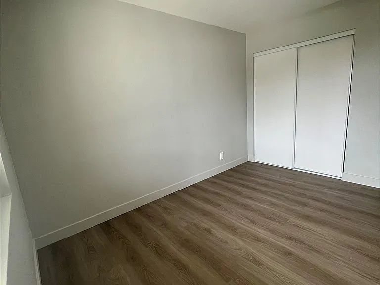 5245 Navarro St — Photo 5