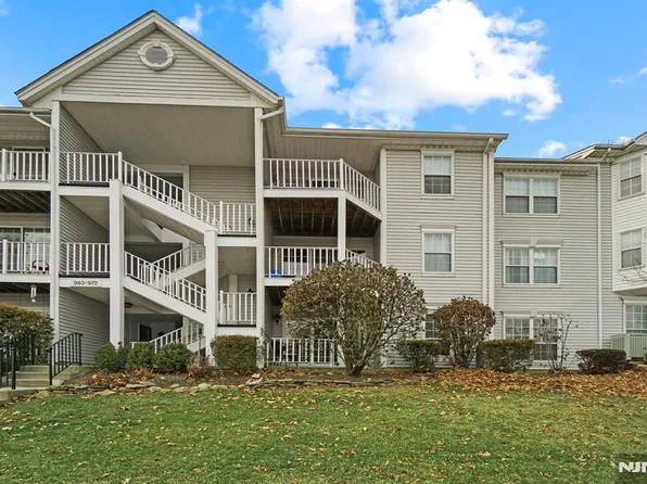 963 Juniper Way, Mahwah, NJ 07430