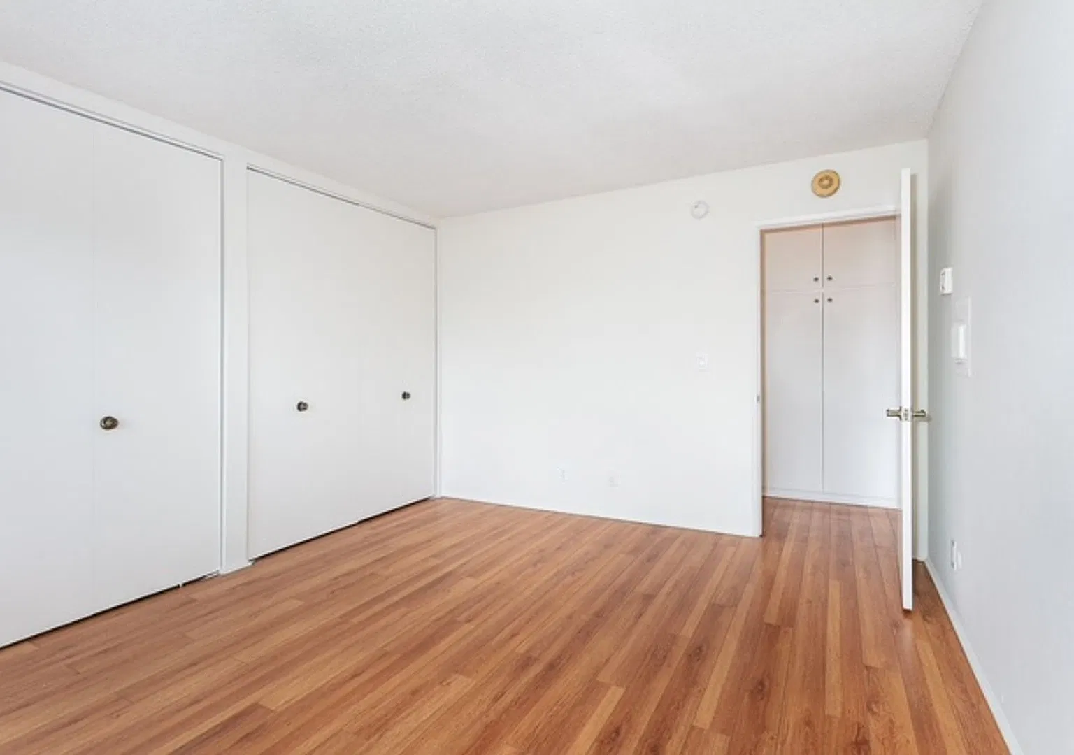 1000 S Wooster St — Photo 4