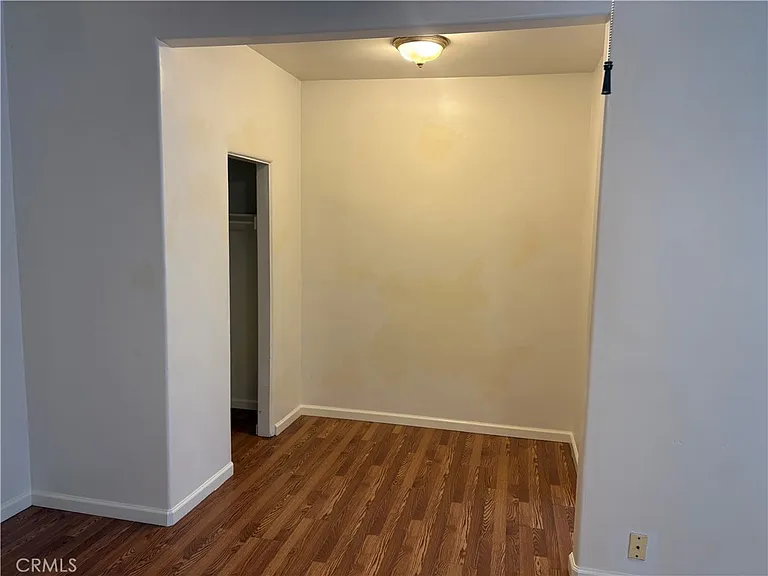 723 E 3rd St #11 — Photo 8