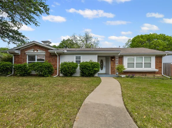 5220 Wedgway Dr, Fort Worth, TX 76133