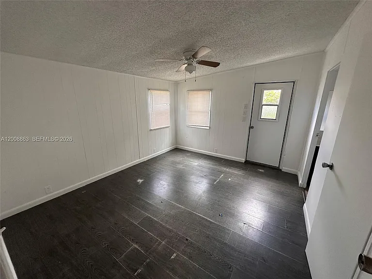 3028 SW 50th St #0 — Photo 8