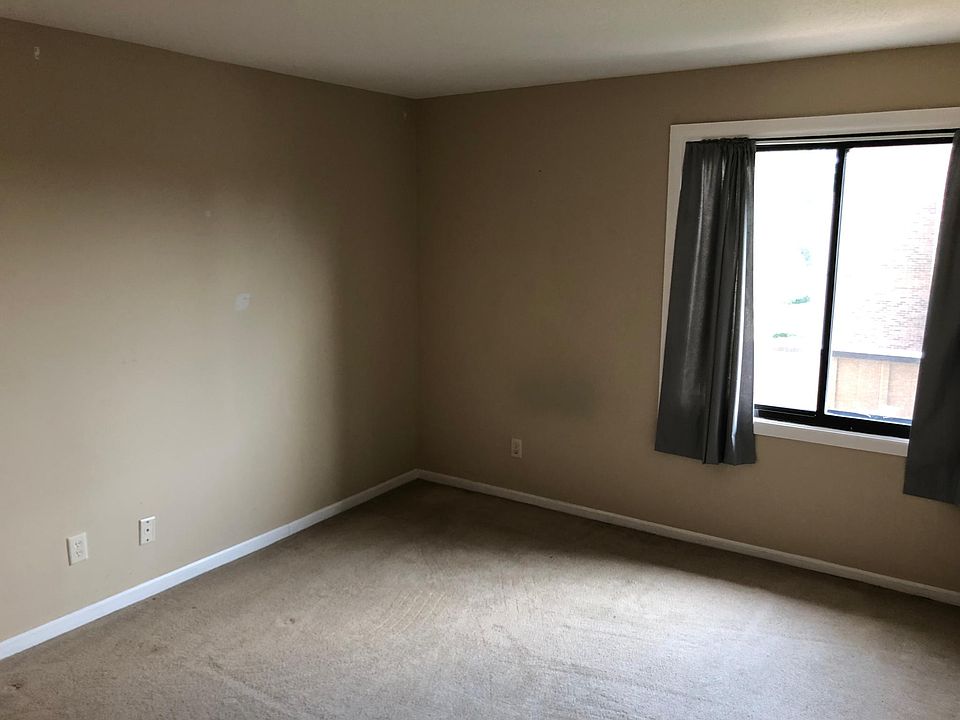 1st image of 2414 W Pasmoso Dr APT 303