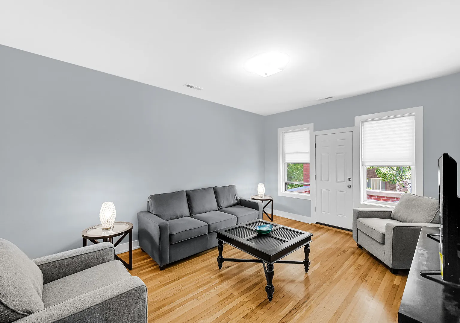 3 bed, 1500 sqft, $2,300 — Photo 4