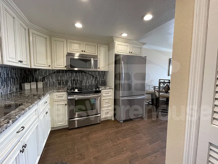 51 Island Way #906 — Photo 14