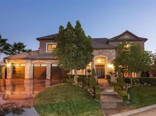 2111 E Kings Court Way, Fresno, CA