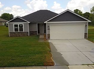 705 Crown Ln, Peotone, IL 60468