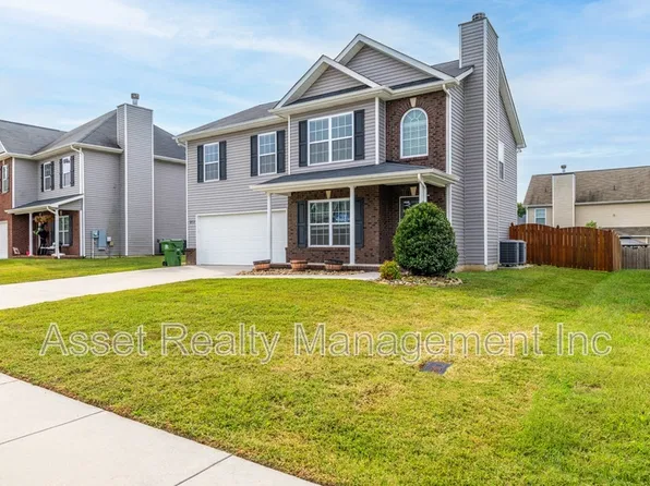 211 Whistlestop Ln, Maryville, TN 37804