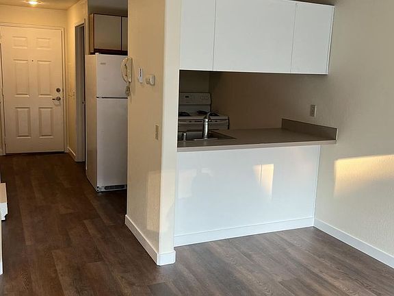 2nd image of 3425 14th Ave W #202