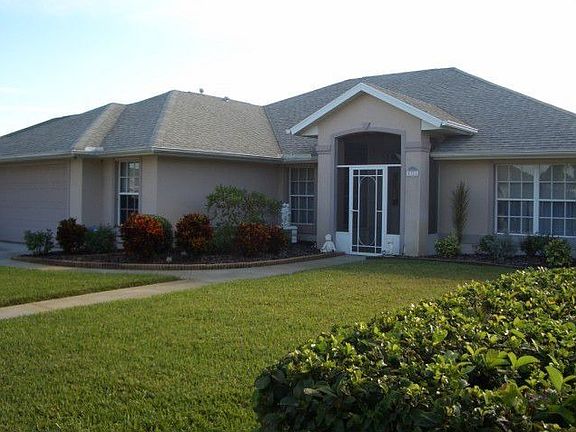 2nd image of 5721 Herons Landing Dr