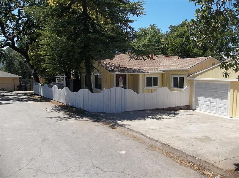 1st image of 21 Bernhard Ave