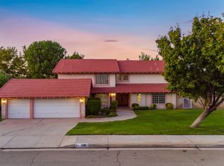 5561 Hickory St, Palmdale, CA 93551