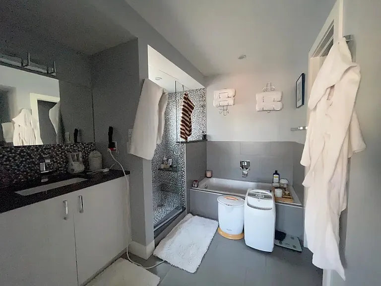 1265 N Tennyson St — Photo 27