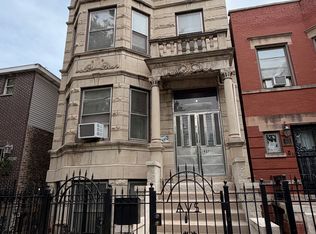 927 S Claremont Ave #2F, Chicago, IL 60612