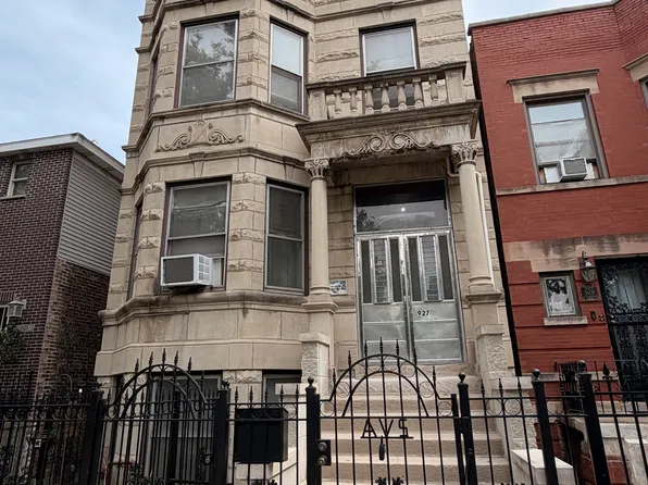927 S Claremont Ave, Chicago, IL