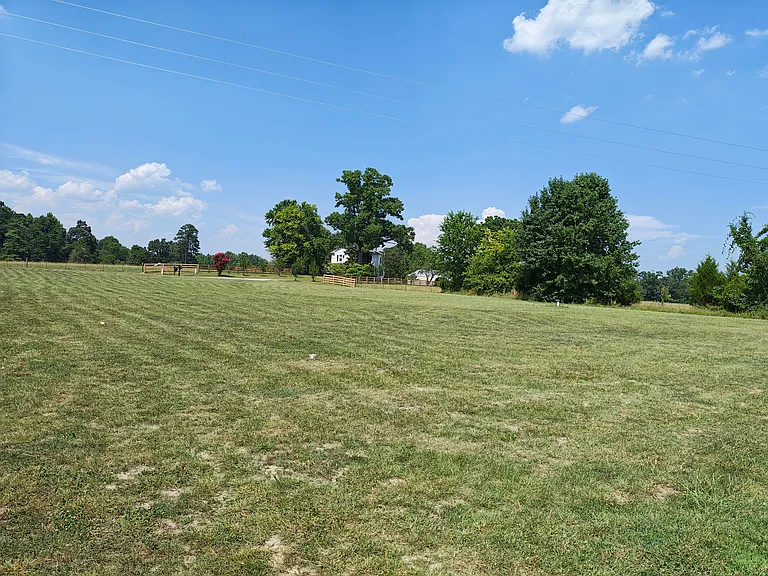 2913 Jennings Town Rd — Photo 4