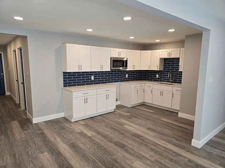 4333 Lincoln St — Photo 4