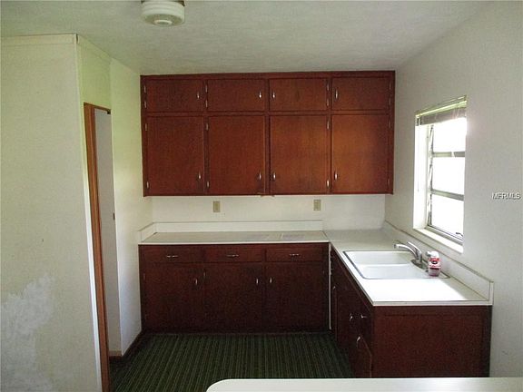 3rd image of 5030 Jackson St