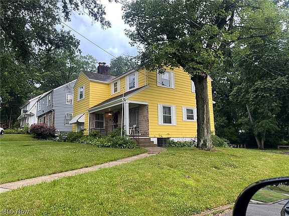 3rd image of 104 Brookline Ave