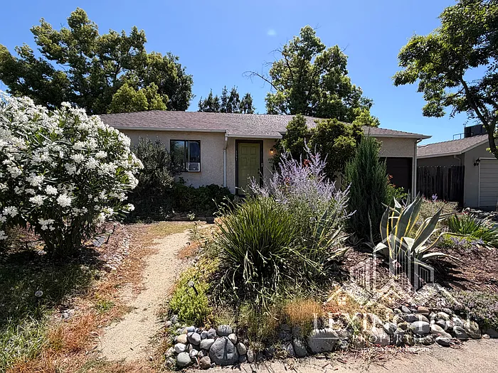 3561 David Way — Photo 1