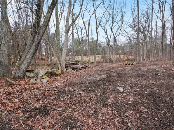 0 Hayden Pond Rd, Dudley, MA 01571