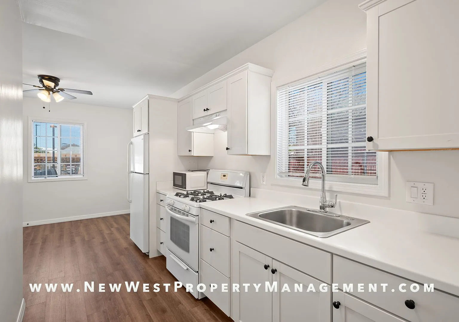 Charming Barrio Logan 2 Bedroom, Available Now! — Photo 1