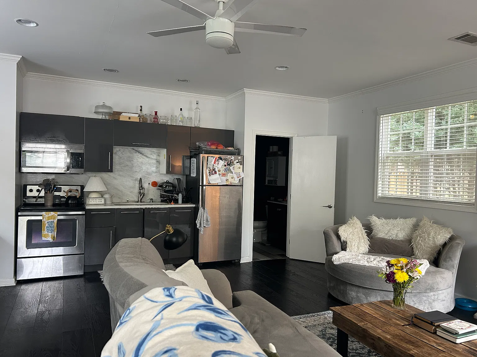 1 bed, 1000 sqft, $1,600 — Photo 4
