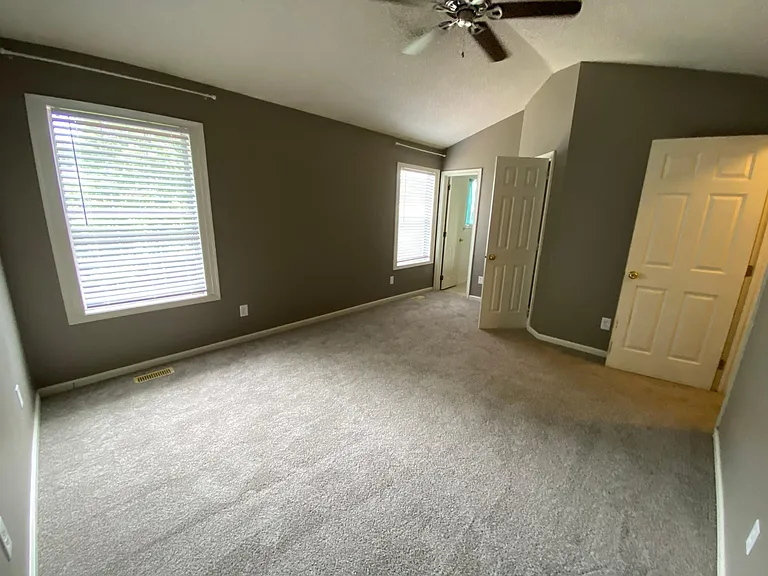 22 Old Pond Ct — Photo 19