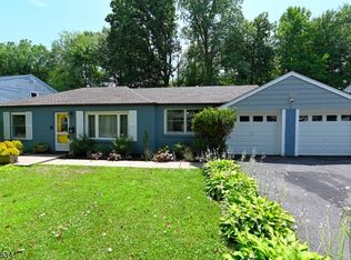 51 Jacksonville Dr, Parsippany, NJ 07054