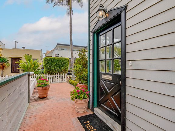 4th image of 742-44 Avalon Ct