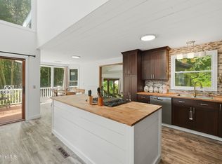 56 Victoria Ln, Lanesborough, MA 01237