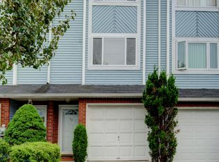 50 Pembrook Loop, Staten Island, NY 10309