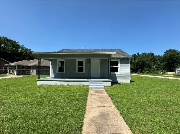 1001 Preston St, Waco, TX 76704