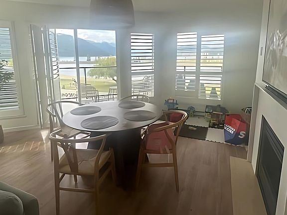 5th image of 378 Esplanade Ave #320