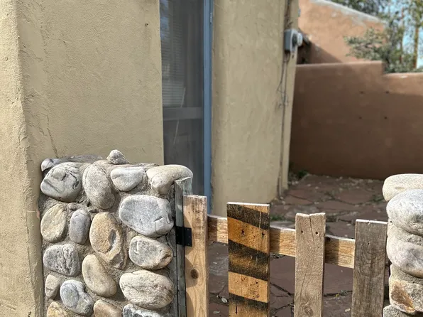 966 1/2 Alto St, Santa Fe, NM 87501