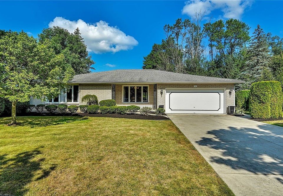 1st image of 92 Sandelwood Ct