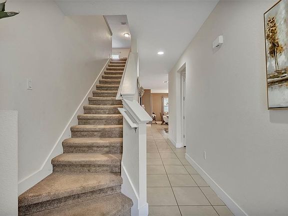 4th image of 7744 FAIRFAX DRIVE