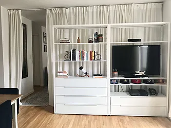 Rented by NestApple, Inc.