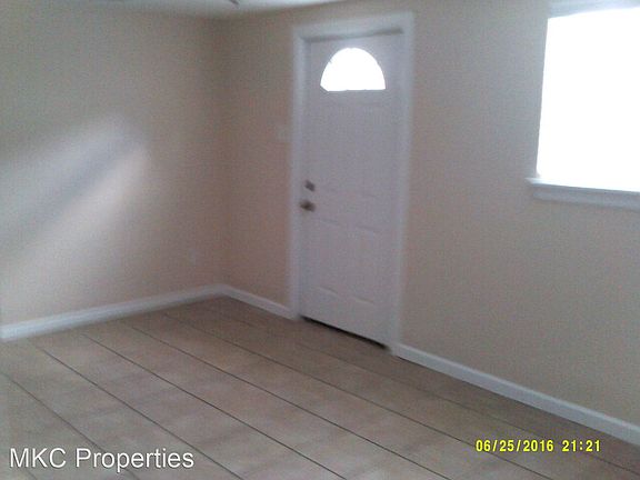 4th image of 2941 Bruxelles St #A