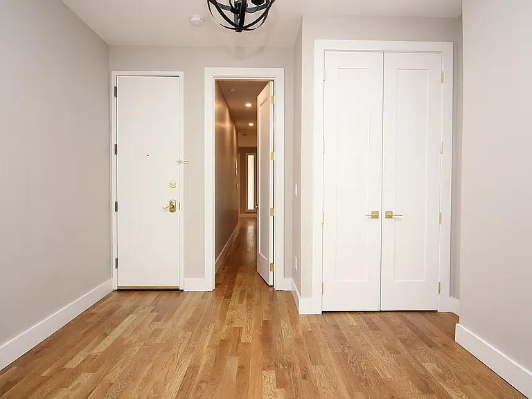 1384 Greene Ave #2L — Photo 3