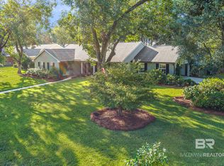 4 Wood Grove Cir, Fairhope, AL 36532